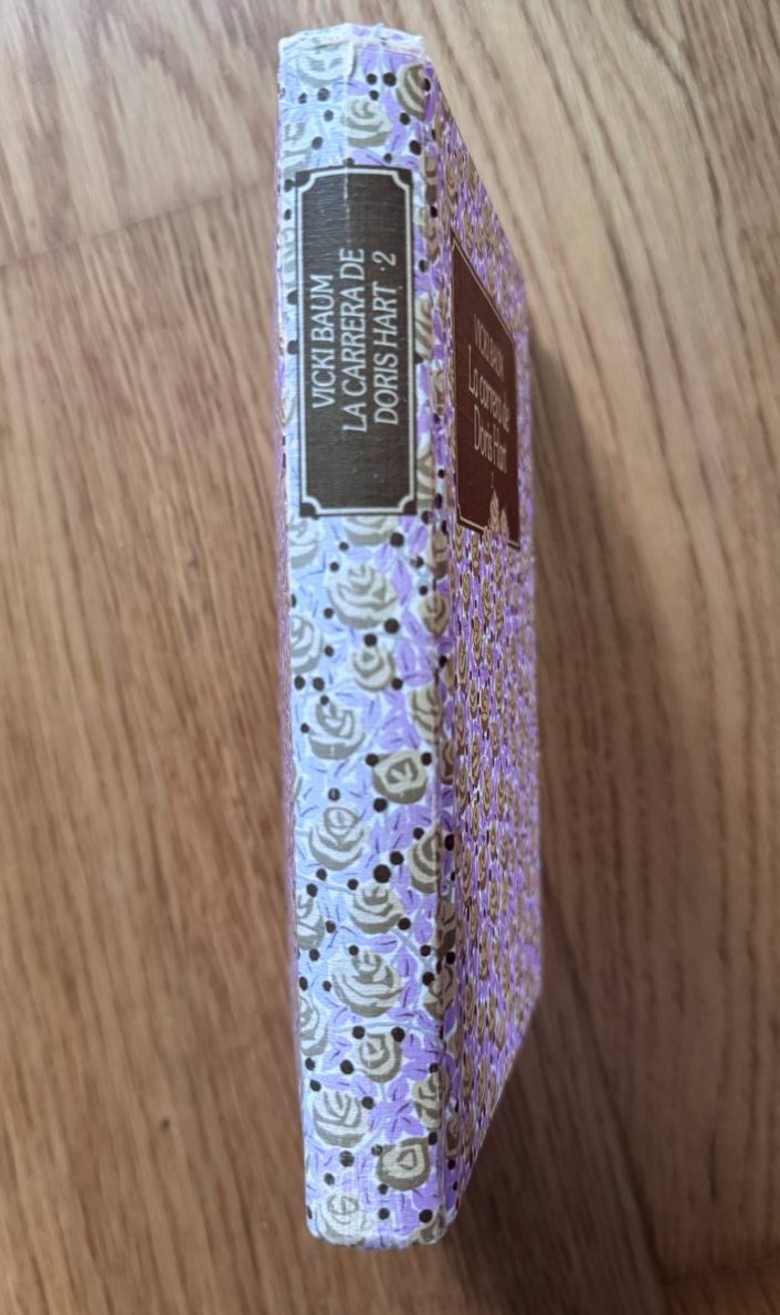 Vintage Book-cover Sketchbook - cover "La carrera de Doris Hart (II)"
